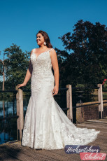 XXL Brautkleider 25 Brautkleider-Berlin-Hochzeitshaus-Schubert-Amelie-XXL-Brautkleider-Curvy-Plus-Size-30056W