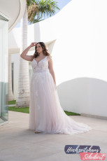 XXL Brautkleider 40 Brautkleider-Berlin-Hochzeitshaus-Schubert-Amelie-XXL-Brautkleider-Curvy-Plus-Size-30082W-15399