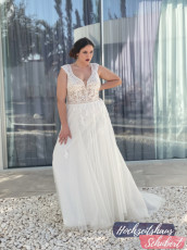 XXL Brautkleider 42 Brautkleider-Berlin-Hochzeitshaus-Schubert-Amelie-XXL-Brautkleider-Curvy-Plus-Size-30083W-15399