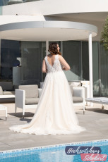 XXL Brautkleider 47 Brautkleider-Berlin-Hochzeitshaus-Schubert-Amelie-XXL-Brautkleider-Curvy-Plus-Size-30086Wb-15399