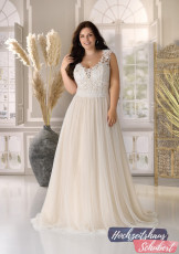 XXL Brautkleider 73 Brautkleider-Berlin-Hochzeitshaus-Schubert-Ladybird-XXL-Brautkleider-Curvy-Plus-Size-LS221007-B