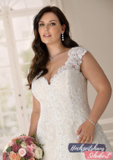 XXL Brautkleider 85 Brautkleider-Berlin-Hochzeitshaus-Schubert-Ladybird-XXL-Brautkleider-Curvy-Plus-Size-LS221032-D