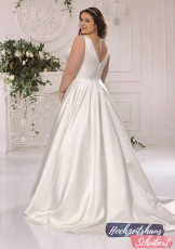 XXL Brautkleider 108 Brautkleider-Berlin-Hochzeitshaus-Schubert-Ladybird-XXL-Brautkleider-Curvy-Plus-Size-LS222015-C