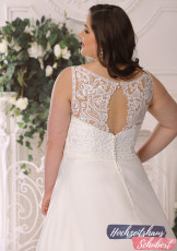 XXL Brautkleider 114 Brautkleider-Berlin-Hochzeitshaus-Schubert-Ladybird-XXL-Brautkleider-Curvy-Plus-Size-LS222017-C