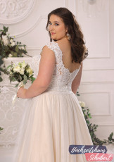 XXL Brautkleider 117 Brautkleider-Berlin-Hochzeitshaus-Schubert-Ladybird-XXL-Brautkleider-Curvy-Plus-Size-LS222019-C