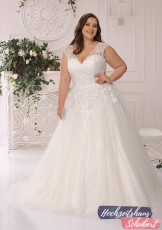 XXL Brautkleider 159 Brautkleider-Berlin-Hochzeitshaus-Schubert-Ladybird-XXL-Brautkleider-Curvy-Plus-Size-LS422048-B