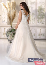 XXL Brautkleider 190 Brautkleider-Berlin-Hochzeitshaus-Schubert-Ladybird-XXL-Brautkleider-Curvy-Plus-Size-LS721004-C
