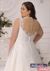 XXL Brautkleider 212 Brautkleider-Berlin-Hochzeitshaus-Schubert-Ladybird-XXL-Brautkleider-Curvy-Plus-Size-LS722012-C