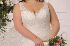 Brautkleider-Berlin-Hochzeitshaus-Schubert-Ladybird-XXL-Brautkleider-Curvy-Plus-Size-LS222023-D