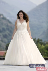 XXL Brautkleider 13 Brautkleider-Berlin-Hochzeitshaus-Schubert-Amelie-XXL-Brautkleider-Curvy-Plus-Size-30026W