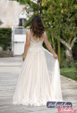 XXL Brautkleider 10 Brautkleider-Berlin-Hochzeitshaus-Schubert-Amelie-XXL-Brautkleider-Curvy-Plus-Size-30024W-1