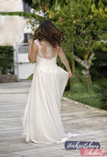 XXL Brautkleider 8 Brautkleider-Berlin-Hochzeitshaus-Schubert-Amelie-XXL-Brautkleider-Curvy-Plus-Size-30023W-1