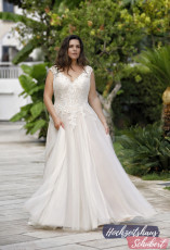XXL Brautkleider 11 Brautkleider-Berlin-Hochzeitshaus-Schubert-Amelie-XXL-Brautkleider-Curvy-Plus-Size-30024W