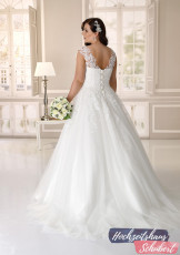 XXL Brautkleider 161 Brautkleider-Berlin-Hochzeitshaus-Schubert-Ladybird-XXL-Brautkleider-Curvy-Plus-Size-LS421062-C