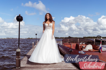 Brautmode Berlin & Brandenburg - günstige Brautkleider 178 Brautkleider-Berlin-Hochzeitshaus-Schubert-Amelie-40026-big