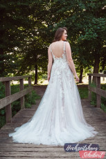 XXL Brautkleider 29 Brautkleider-Berlin-Hochzeitshaus-Schubert-Amelie-XXL-Brautkleider-Curvy-Plus-Size-30057Wb