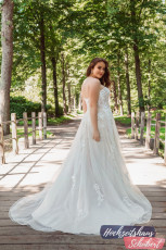 XXL Brautkleider 34 Brautkleider-Berlin-Hochzeitshaus-Schubert-Amelie-XXL-Brautkleider-Curvy-Plus-Size-30060WUb