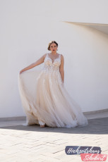 XXL Brautkleider 43 Brautkleider-Berlin-Hochzeitshaus-Schubert-Amelie-XXL-Brautkleider-Curvy-Plus-Size-30085W-15399