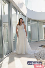 XXL Brautkleider 58 Brautkleider-Berlin-Hochzeitshaus-Schubert-Amelie-XXL-Brautkleider-Curvy-Plus-Size-30091W-15439-1