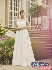 Brautmode Berlin & Brandenburg - günstige Brautkleider 59 Brautkleider-Berlin-Hochzeitshaus-Schubert-Bianco-Evento-MARGARET-plus-size-Bianco-Evento-bridal-dress-1