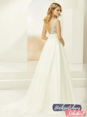 Brautmode Berlin & Brandenburg - günstige Brautkleider 233 Brautkleider-Berlin-Hochzeitshaus-Schubert-Bianco-Evento-PAVIA-Bianco-Evento-bridal-dress-2