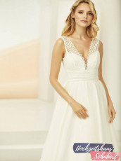 Brautmode Berlin & Brandenburg - günstige Brautkleider 227 Brautkleider-Berlin-Hochzeitshaus-Schubert-Bianco-Evento-PAVIA-Bianco-Evento-bridal-dress-3