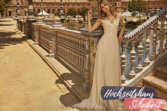 Brautmode Berlin & Brandenburg - günstige Brautkleider 341 Brautkleider-Berlin-Hochzeitshaus-Schubert-Bianco-Evento-SABIA_O2A7803-1