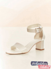CARRIE-AVALIA-Bridal-shoes-4