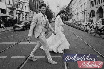 Hochzeitsanzug-Berlin-Hochzeitshaus-Schubert-Anzuege-Green-Wedding-Wilvorst-wil_0123_otf_gw-look-1_4-2