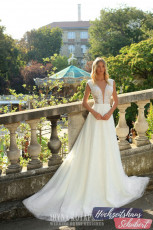 Brautmode Berlin & Brandenburg - günstige Brautkleider 120 Brautkleider-Berlin-Hochzeitshaus-Schubert-Iryna-Kotapska-LB2325