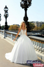 Brautmode Berlin & Brandenburg - günstige Brautkleider 312 Brautkleider-Berlin-Hochzeitshaus-Schubert-Iryna-Kotapska-LB2333