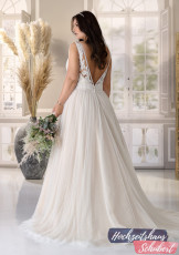 XXL Brautkleider 75 Brautkleider-Berlin-Hochzeitshaus-Schubert-Ladybird-XXL-Brautkleider-Curvy-Plus-Size-LS221010-C