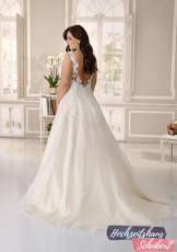 XXL Brautkleider 93 Brautkleider-Berlin-Hochzeitshaus-Schubert-Ladybird-XXL-Brautkleider-Curvy-Plus-Size-LS221035-C