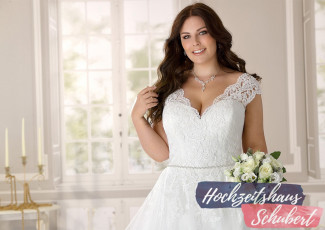 XXL Brautkleider 142 Brautkleider-Berlin-Hochzeitshaus-Schubert-Ladybird-XXL-Brautkleider-Curvy-Plus-Size-LS421063-A