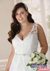XXL Brautkleider 194 Brautkleider-Berlin-Hochzeitshaus-Schubert-Ladybird-XXL-Brautkleider-Curvy-Plus-Size-LS721012-D