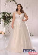 XXL Brautkleider 204 Brautkleider-Berlin-Hochzeitshaus-Schubert-Ladybird-XXL-Brautkleider-Curvy-Plus-Size-LS722006-B