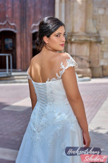 Brautmode Berlin & Brandenburg - günstige Brautkleider 475 Brautkleider-Berlin-Hochzeitshaus-Schubert-Lohrengel-LB13983-Melissa-S-4