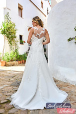 Brautmode Berlin & Brandenburg - günstige Brautkleider 667 Brautkleider-Berlin-Hochzeitshaus-Schubert-Lohrengel-LB14193-Ezra-S-3