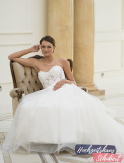 Brautmode Berlin & Brandenburg - günstige Brautkleider 44 Brautkleider-Berlin-Hochzeitshaus-Schubert-Lohrengel-Raissa-3_Brautmode_Lohrengel_Brautkleid_Lignesse_ST